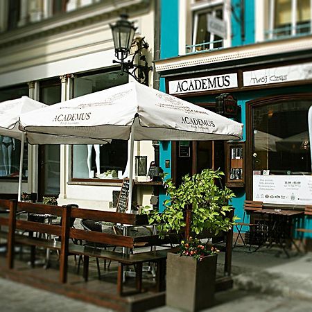 Academus Pub & Guest House Wroclaw Ngoại thất bức ảnh