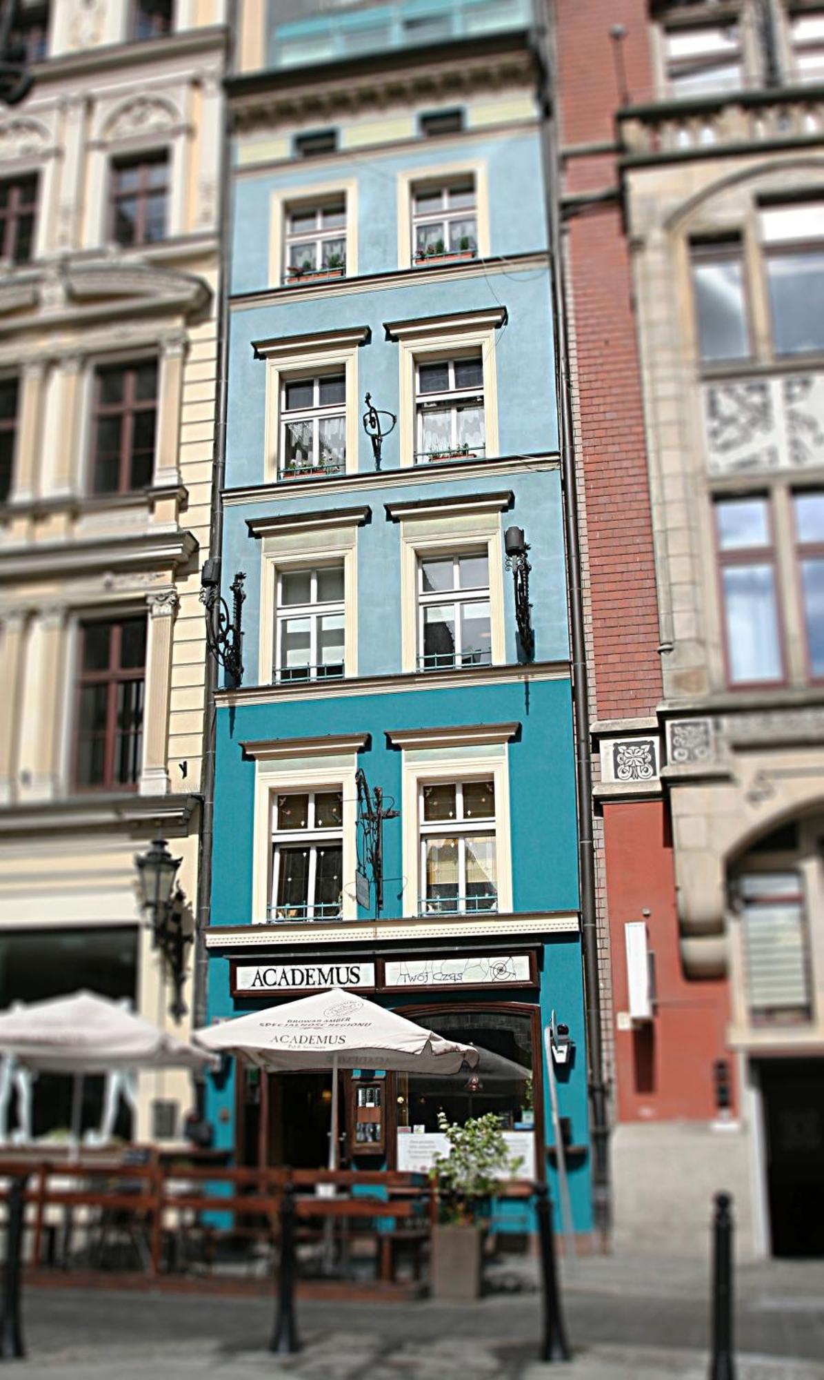 Academus Pub & Guest House Wroclaw Ngoại thất bức ảnh