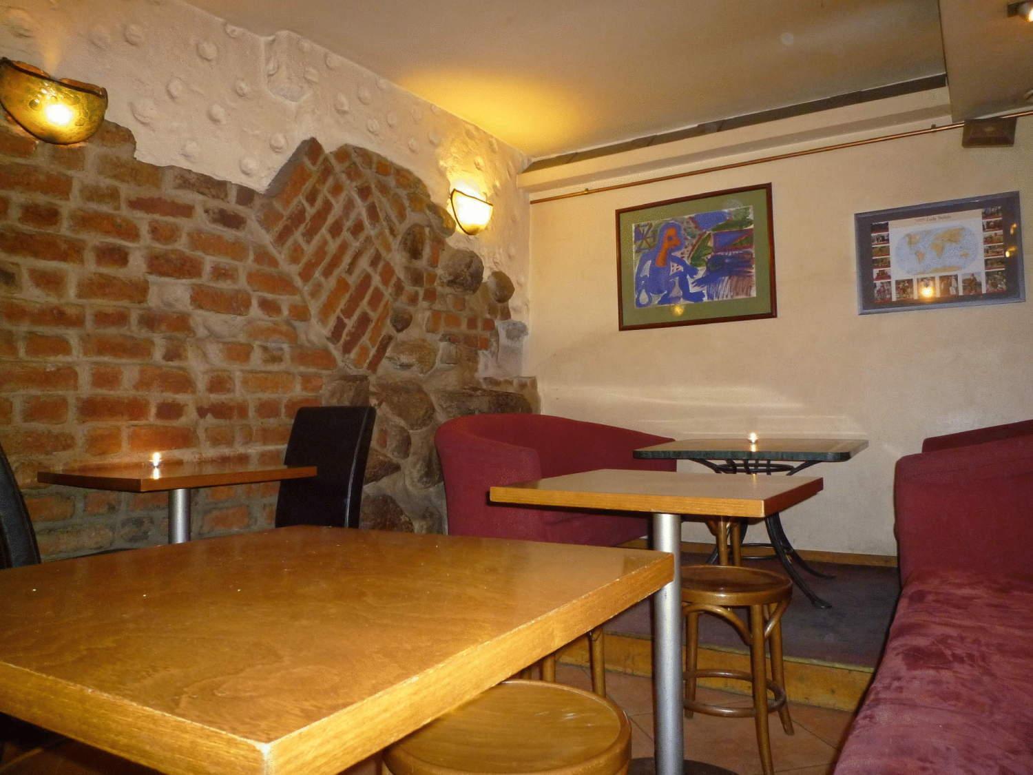 Academus Pub & Guest House Wroclaw Ngoại thất bức ảnh
