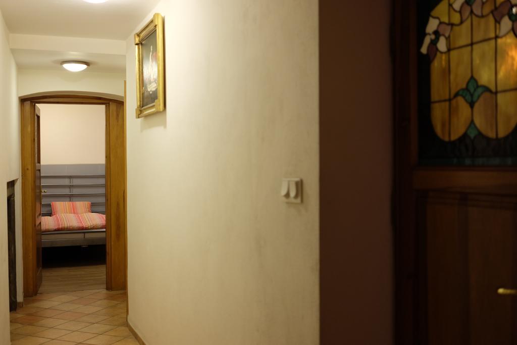 Academus Pub & Guest House Wroclaw Ngoại thất bức ảnh